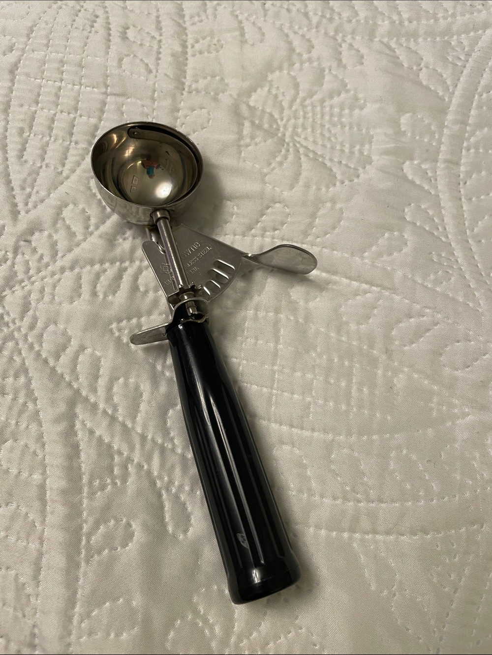 Browne Brand Scoop for Ice Cream Cookie Dough Meatballs Works Great